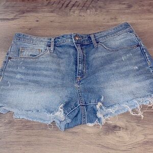 Universal Thread Shorts